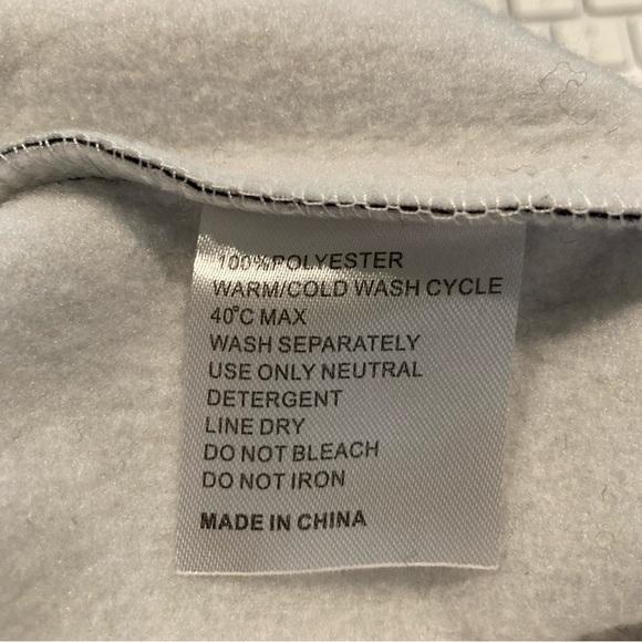 BEAST Water Malt Hops Beast Black Gray Long Sleeve Sweatshirt Mens - Picture 7 of 7